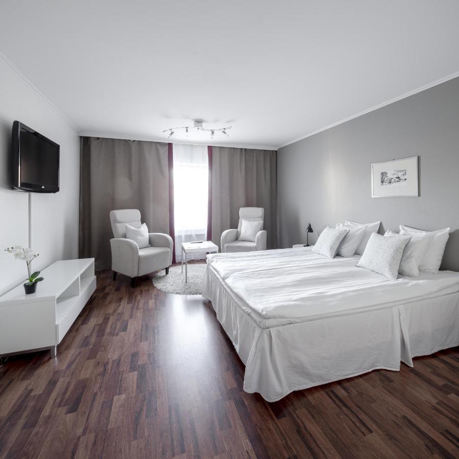 Hotel Seurahuone Riihimaki Bagian luar foto